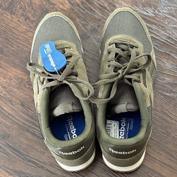 NEW Reebok Women's Forest Green Sneakers, Women’s Size 10 - Picture 4 of 9